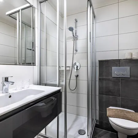 Jaegerheim Апарт-отель 4*