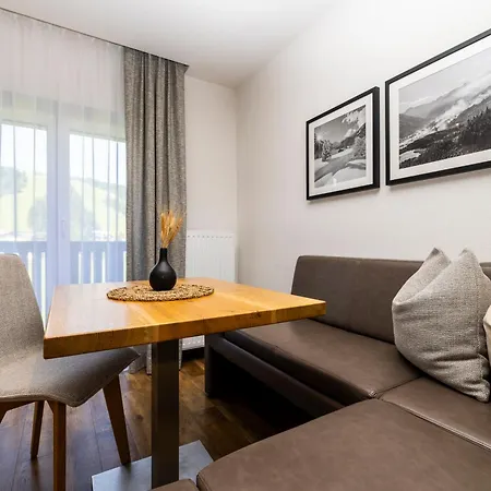 Jaegerheim Aparthotel